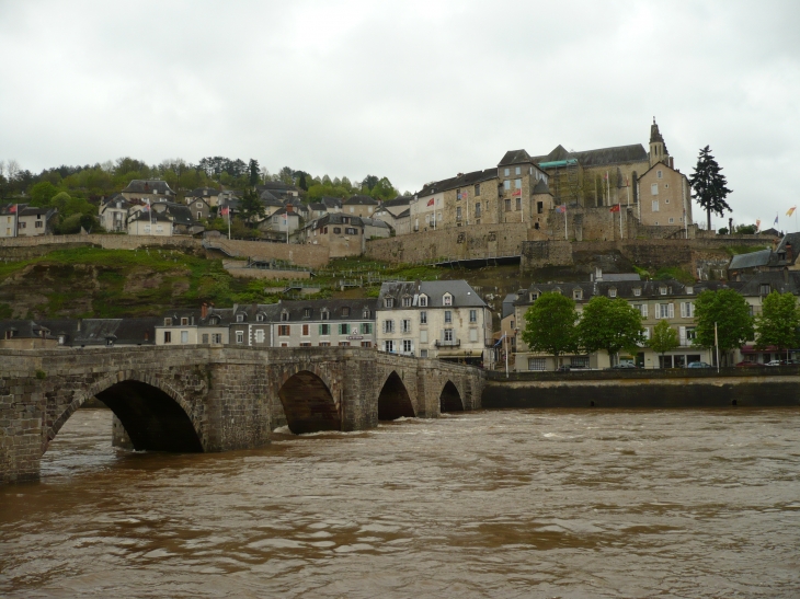 La crue d'avril 2008 - Terrasson-Lavilledieu