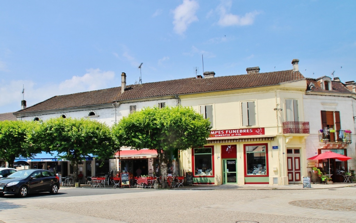 La Commune - Tocane-Saint-Apre