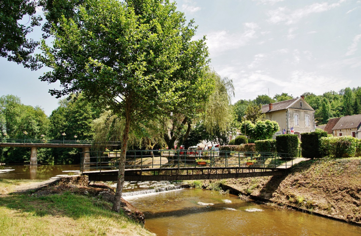 L'Auvézère  - Tourtoirac