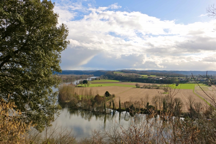 La Dordogne. - Trémolat