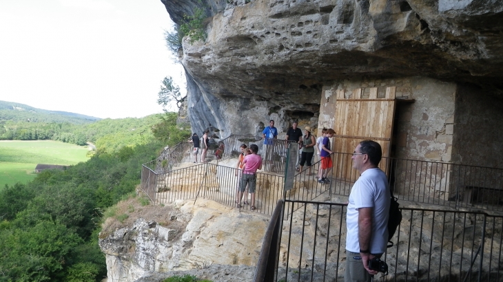 Terrasse de la maison forte de Reignac. - Tursac