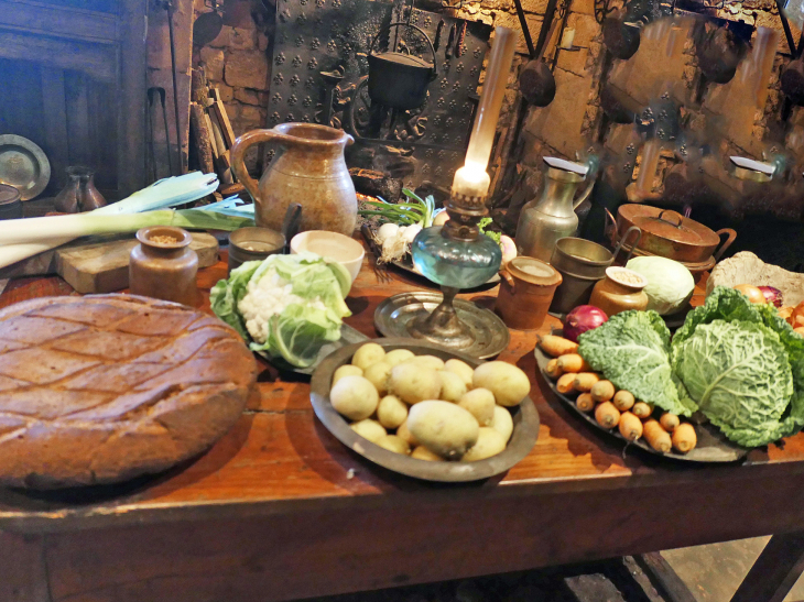  maison forte de Reignac : la cuisine - Tursac