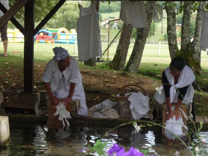 Lavandières du lavoir de Varaignes