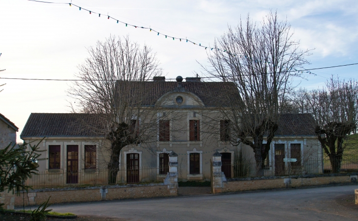 L'ancienne école. - Veyrines-de-Vergt