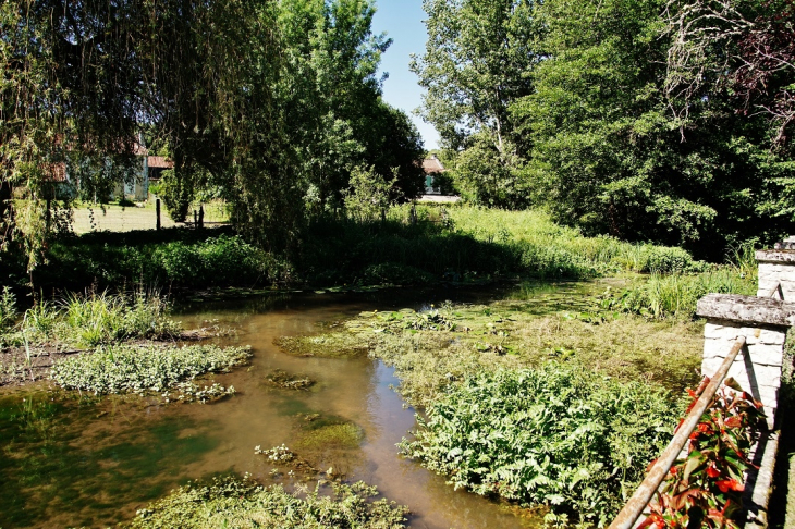  - Vieux-Mareuil