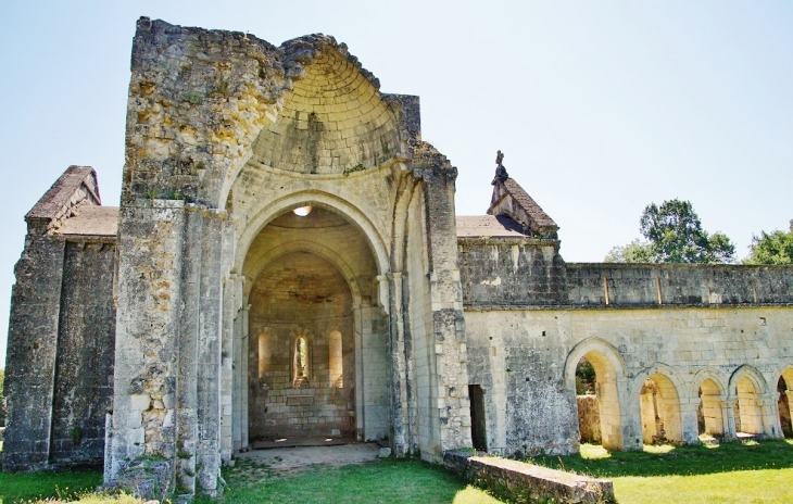 Ruines de l-Abbaye -de-Boschaud - Villars