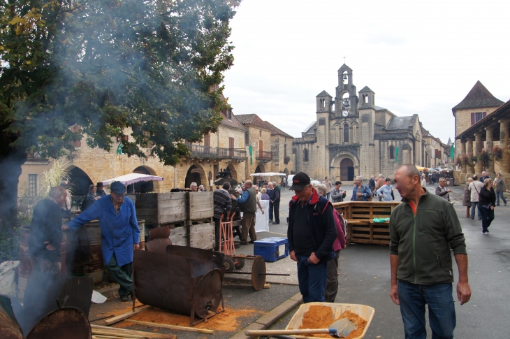 25ème Fête de la Châtaigne. - Villefranche-du-Périgord