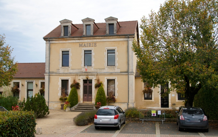 La Mairie. - Villefranche-du-Périgord