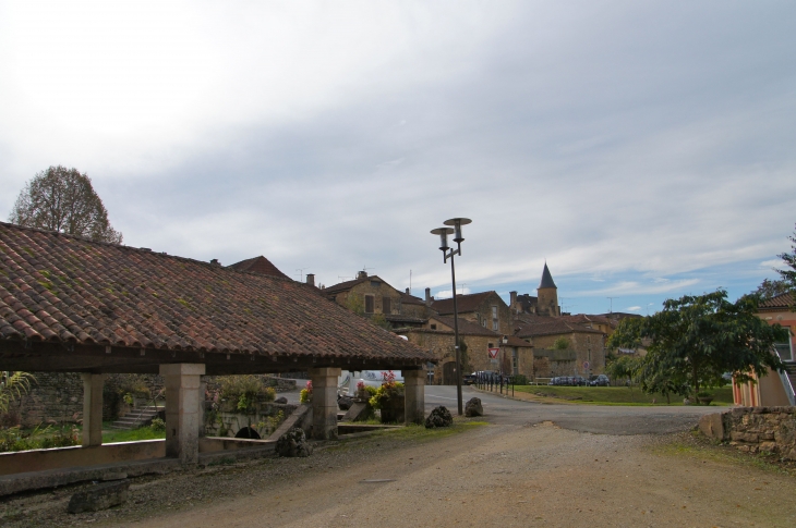 Le Village. - Villefranche-du-Périgord