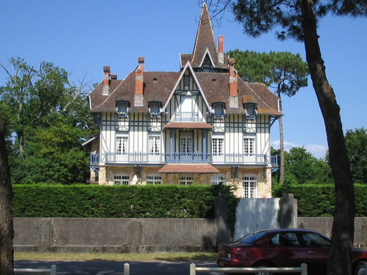 Superbe villa au bord du bassin - Andernos-les-Bains