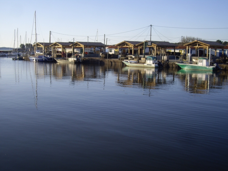 Le port ostréicole. - Andernos-les-Bains