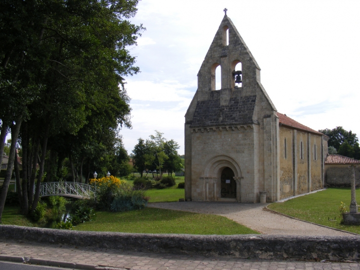 Eglise Romane du XII ème siècle - Arbis