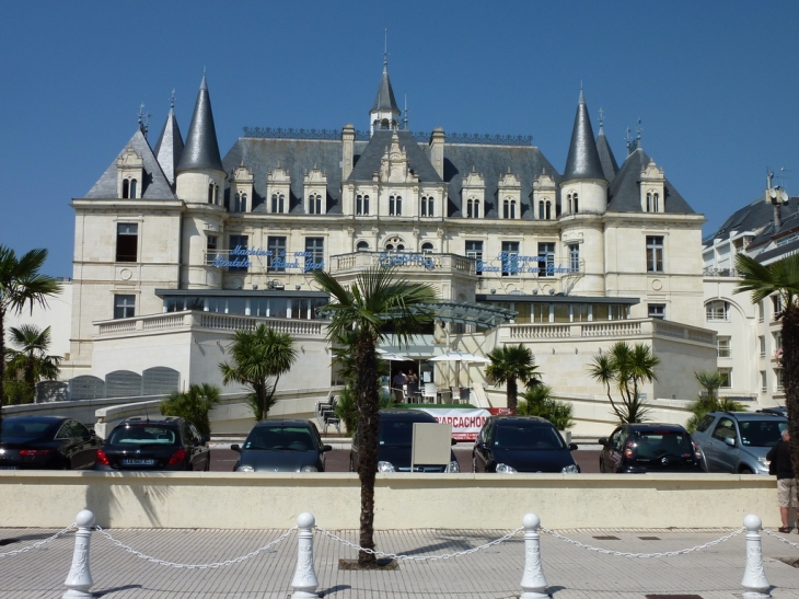 Château Deganne devenuCasino - Arcachon