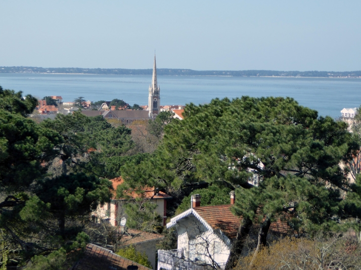 Vue de la ville d'hiver vers la mer - Arcachon