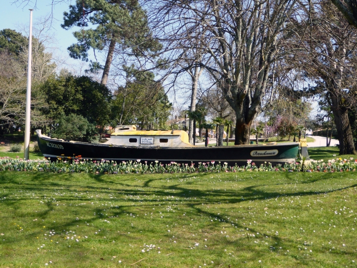 Dans le parc de la ville d'hiver - Arcachon