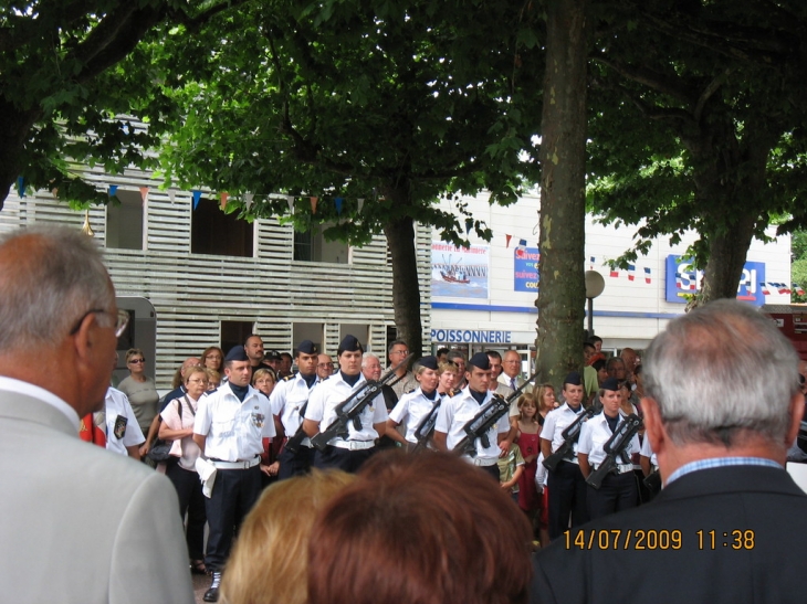 Rassemblement - Arès