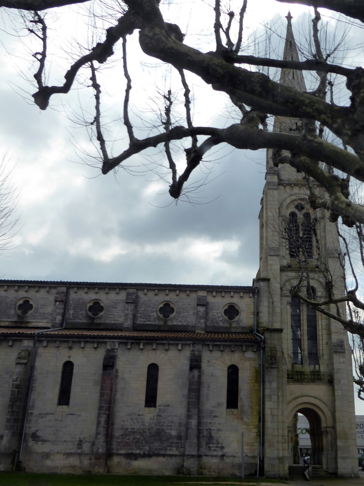 L'église - Arès