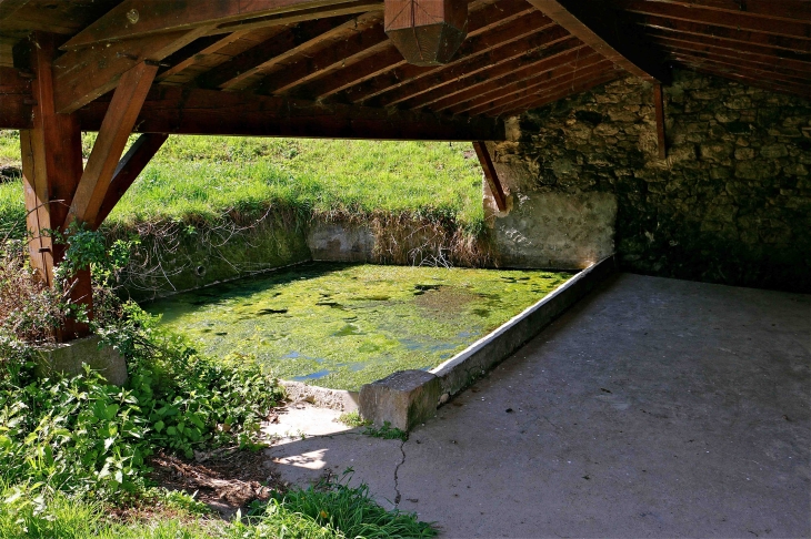 Le Lavoir - Bagas