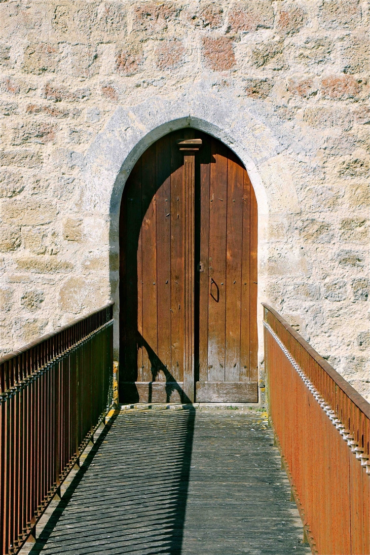 Le moulin fortifié - Bagas