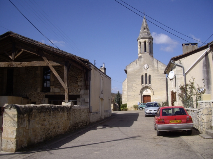 Eglise St Pierre et St Paul 16ème (IMH). - Baigneaux