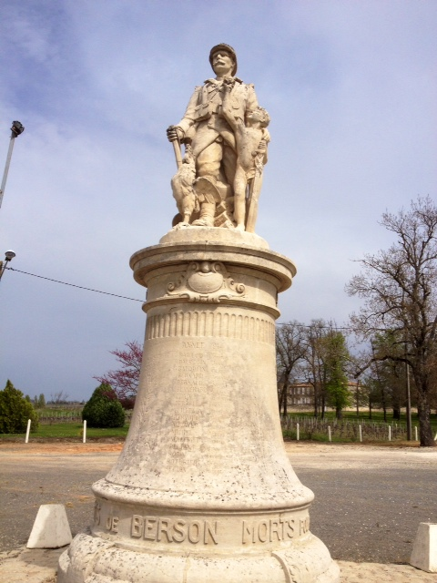 Le monument aux morts. - Berson