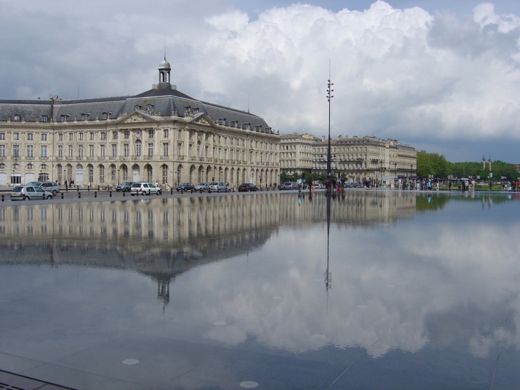 La bourse et le miroir d'eau - Bordeaux