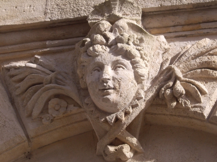 Mascaron. - Bordeaux