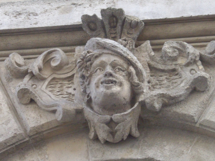 Mascaron. - Bordeaux