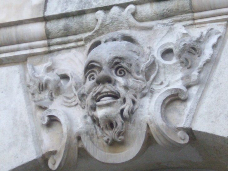 Mascaron. - Bordeaux