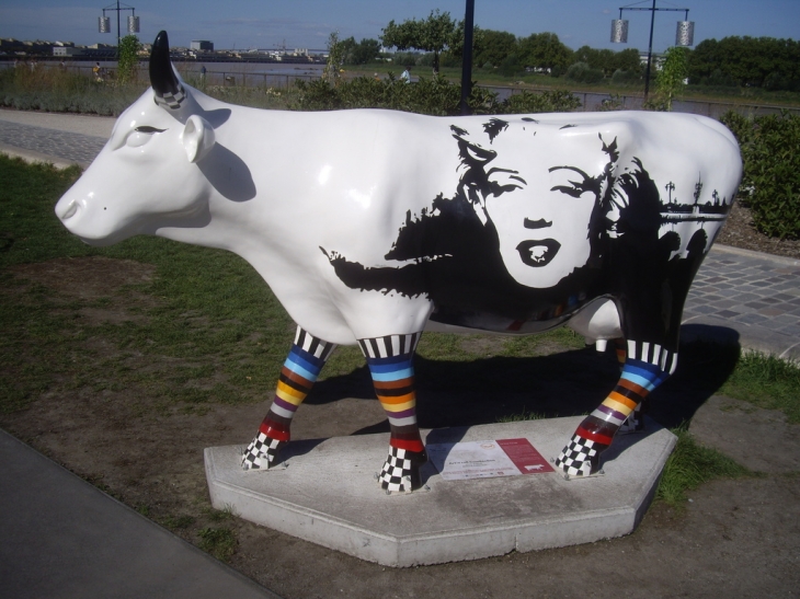 Vachement belle la vache de la Cow Parade !!! - Bordeaux