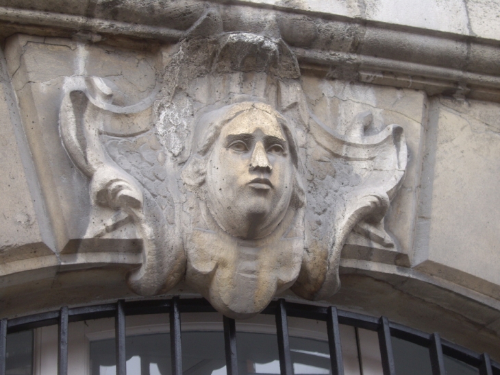 Mascaron. - Bordeaux