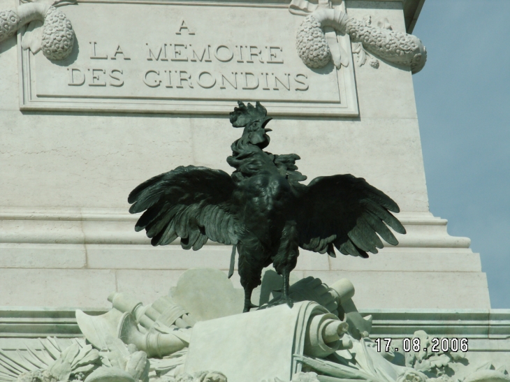 FUENTE DE LOS GIRONDINOS - Bordeaux