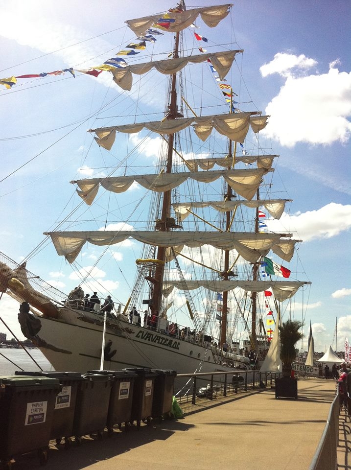 La Fête du Fleuve. - Bordeaux