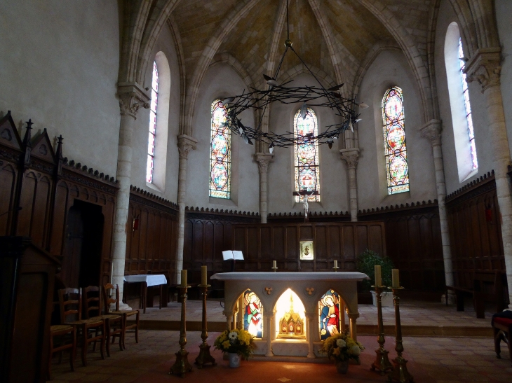 Dans l'église - Bourg