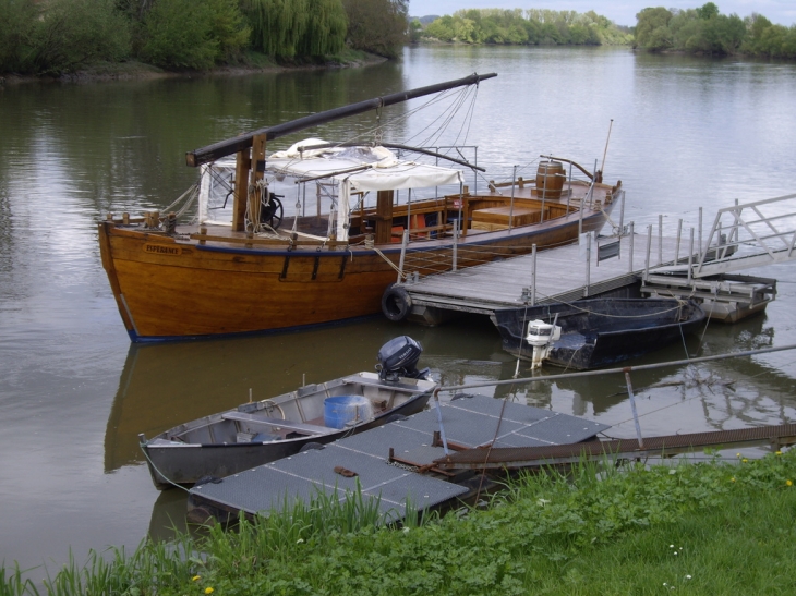 Sur la Dordogne, la Gabarre de promenade 