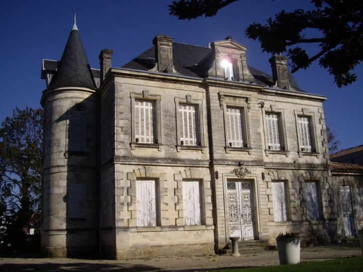 Château des Borges. - Bruges