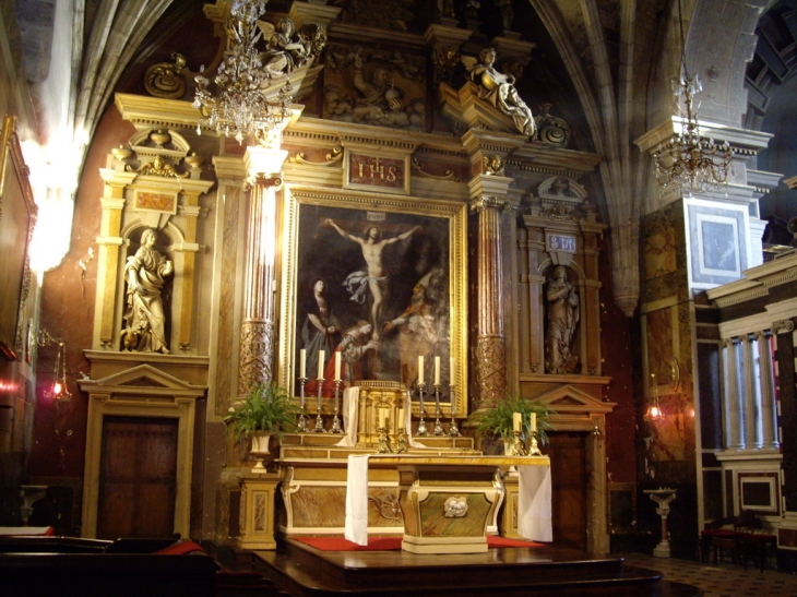 Intérieur de l'église collégiale gothique 15ème. - Cadillac