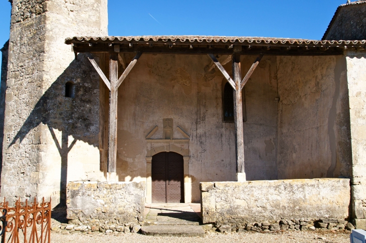 Porche sud de l'église Saint Romain de Mazérac. - Castets-en-Dorthe