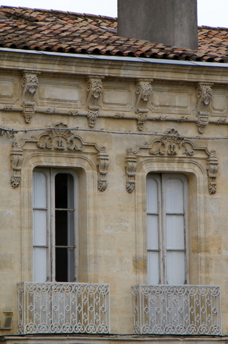 Façade ouvragée.(XVIIIe - XIXe siècles). - Créon