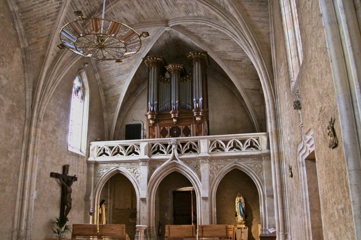 A l'intérieur de l'église Notre-Dame, les Orgues du XIXe siècle. - Créon