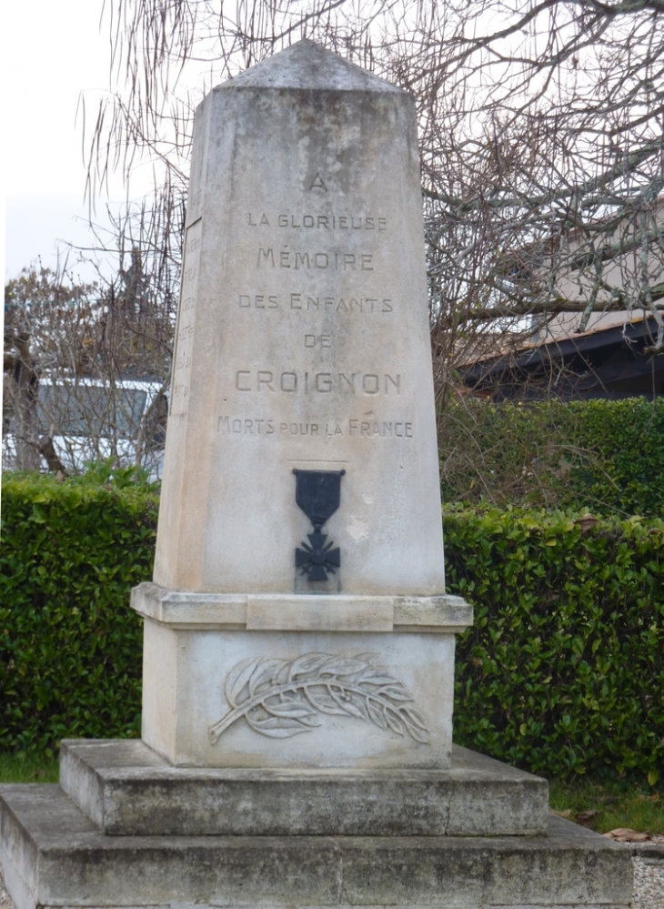 Monument aux Morts - Croignon