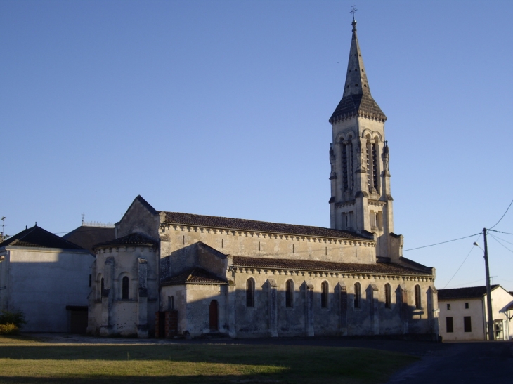 L'église 19ème siècle. - Donnezac