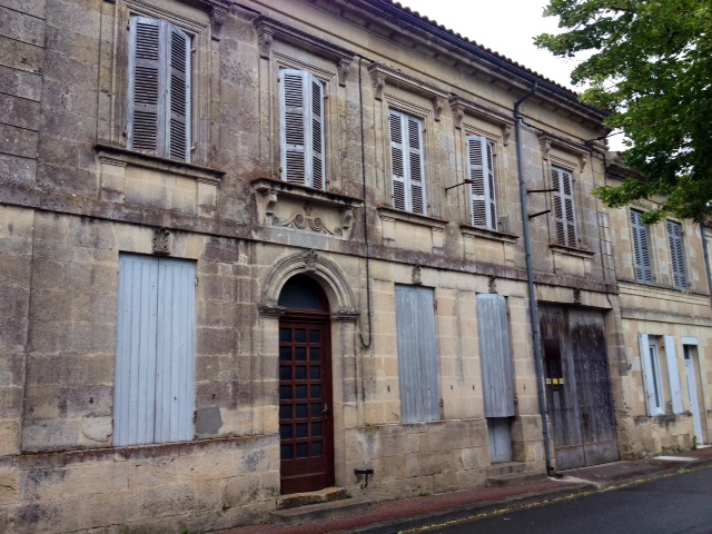 Maison ancienne près de l'église. - Étauliers