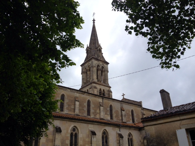 L'église néo-gothique sainte Marie Madeleine (1857). - Étauliers