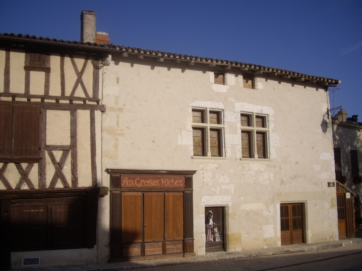 La boulangerie. - Gensac