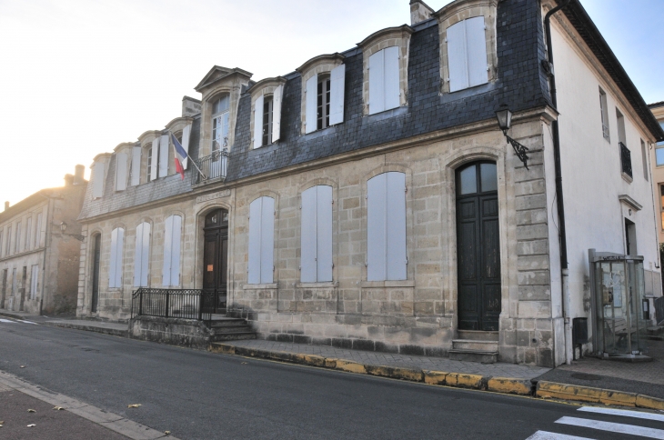 La mairie - Guîtres