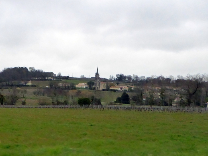 Vue sur le village - Lansac