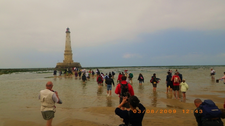 Arrivée des visiteurs au phare de Cordouan. - Le Verdon-sur-Mer