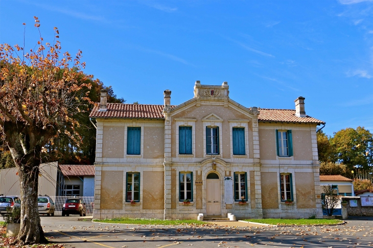 La Mairie. - Les Lèves-et-Thoumeyragues