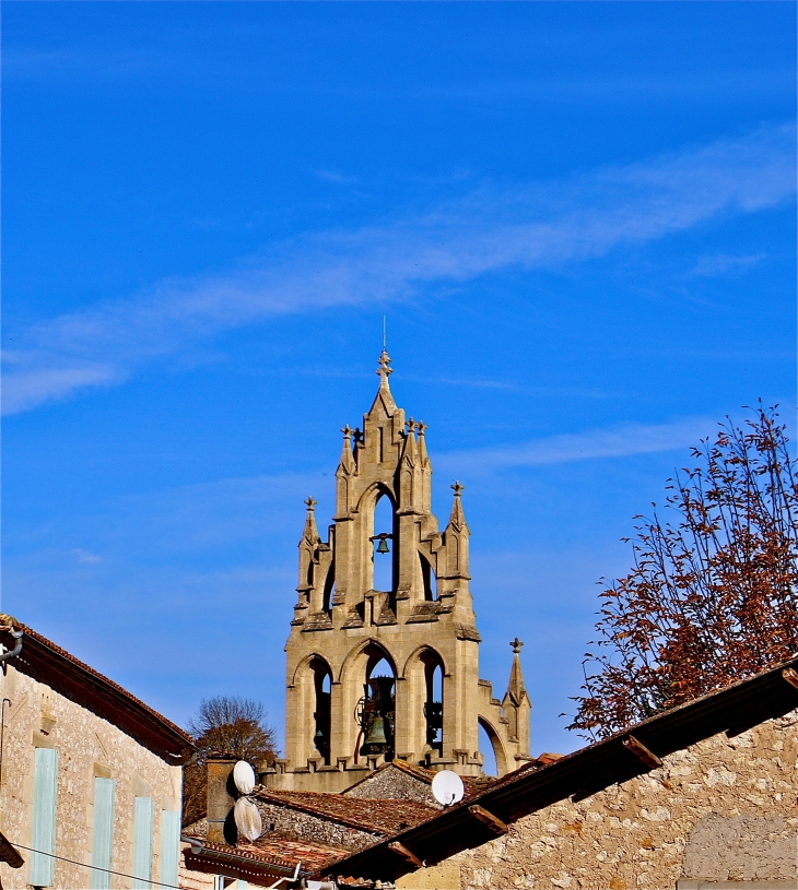 Le clocher de l'église Notre Dame de Thoumeyragues - Les Lèves-et-Thoumeyragues